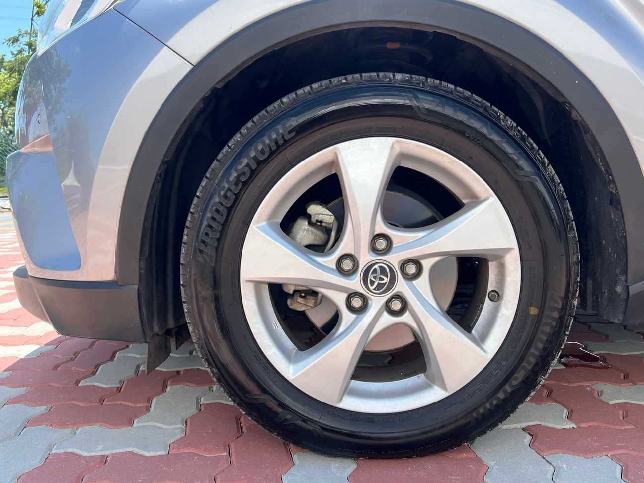 terpakai 2018 Toyota C-HR  1.8