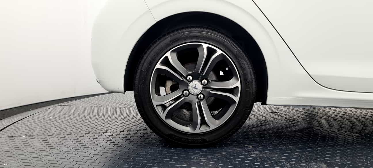 used 2014 Peugeot 208 5-DOOR 1.6