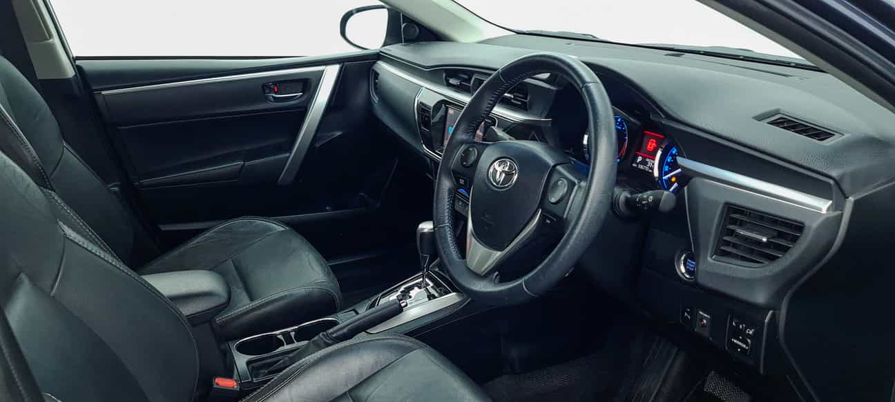 used 2014 Toyota COROLLA ALTIS V 2.0