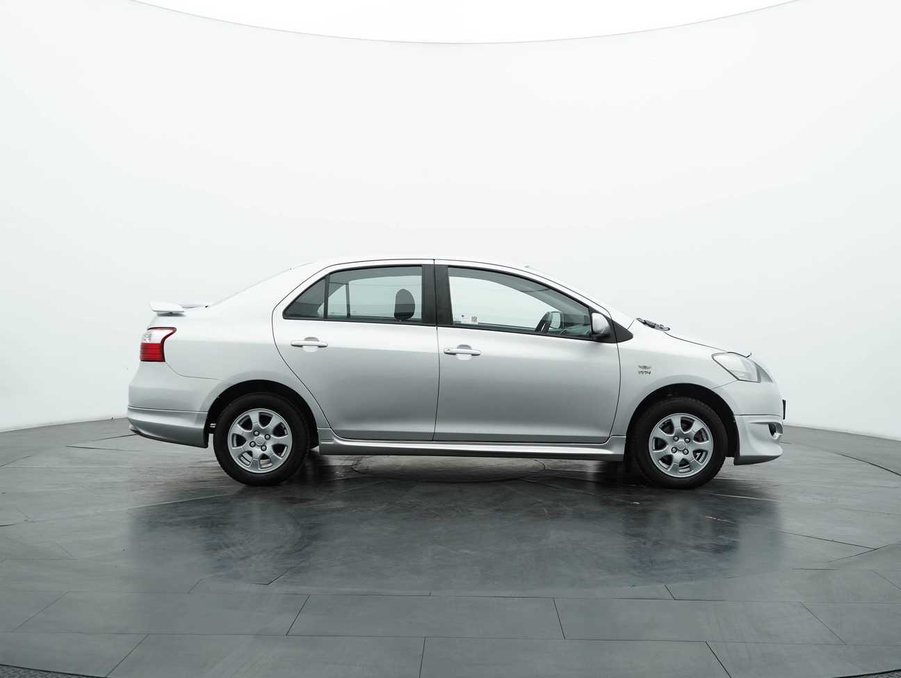 terpakai 2012 Toyota Vios J 1.5