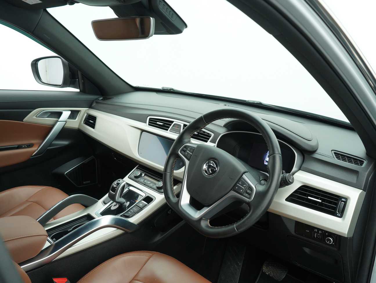 used 2022 Proton X70 Premium 1.5