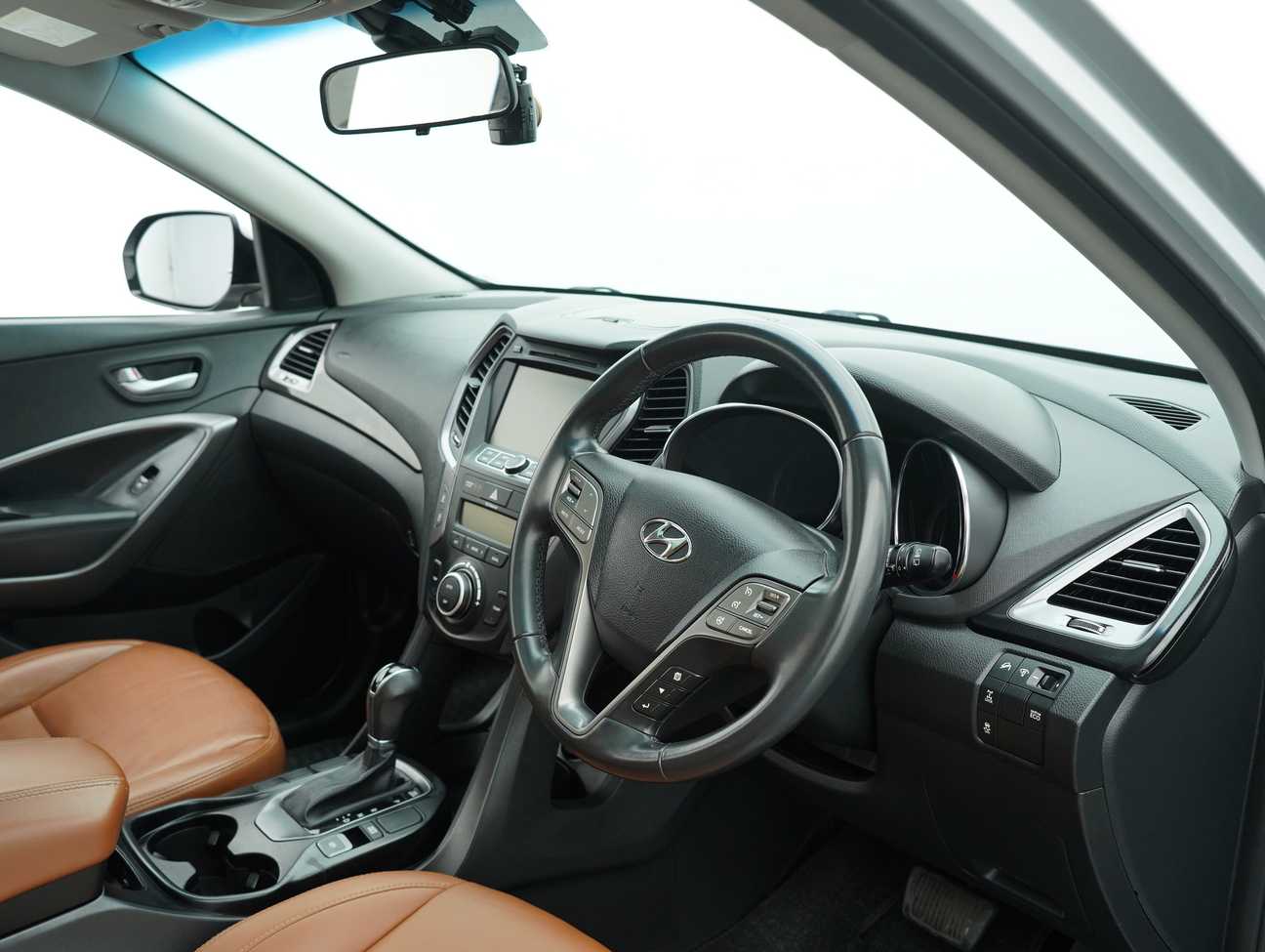 used 2014 Inokom Santa Fe Executive Plus 2.4