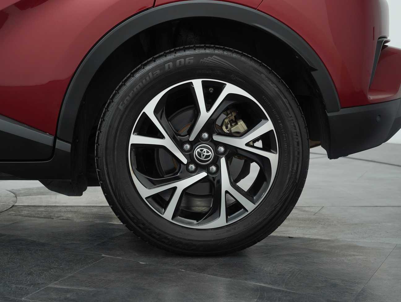 used 2018 Toyota C-HR  1.8