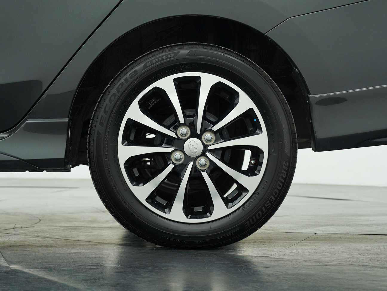 terpakai 2023 Perodua Bezza Advance 1.3