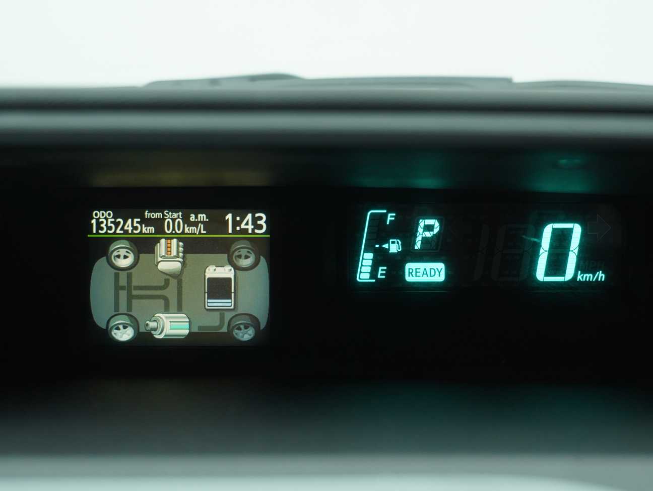 terpakai 2012 Toyota Prius C Hybrid 1.5