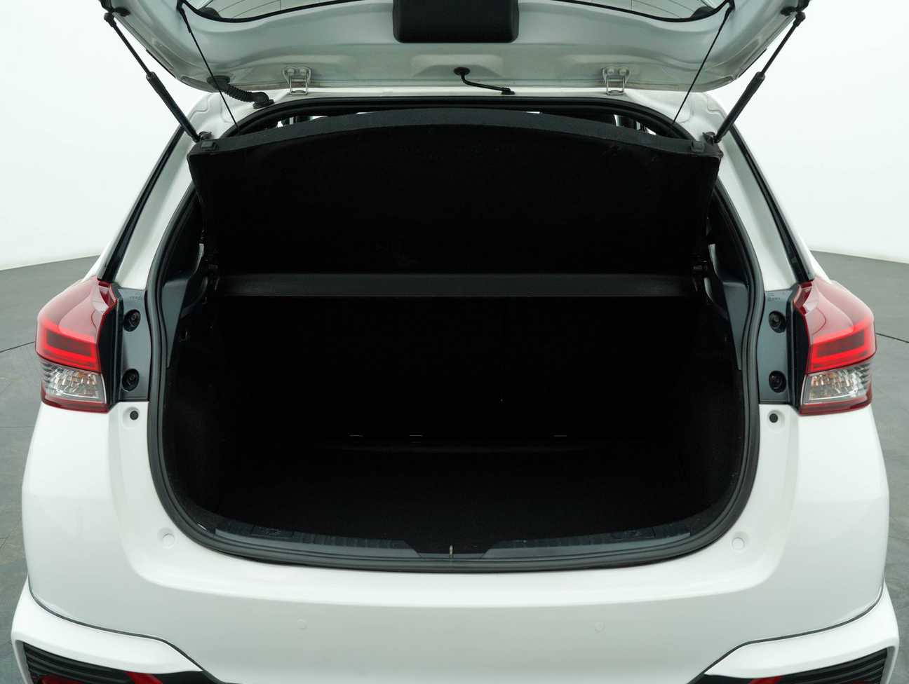 terpakai 2020 Toyota Yaris G 1.5