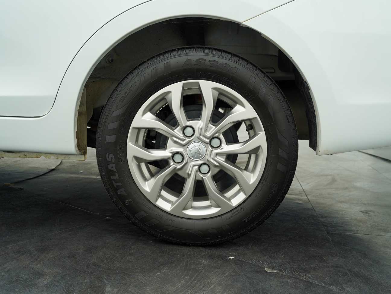 terpakai 2023 Proton Saga Standard 1.3