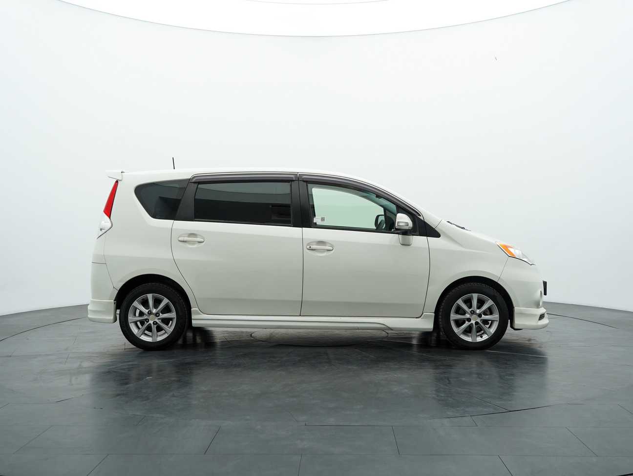 terpakai 2013 Perodua Alza EZ 1.5