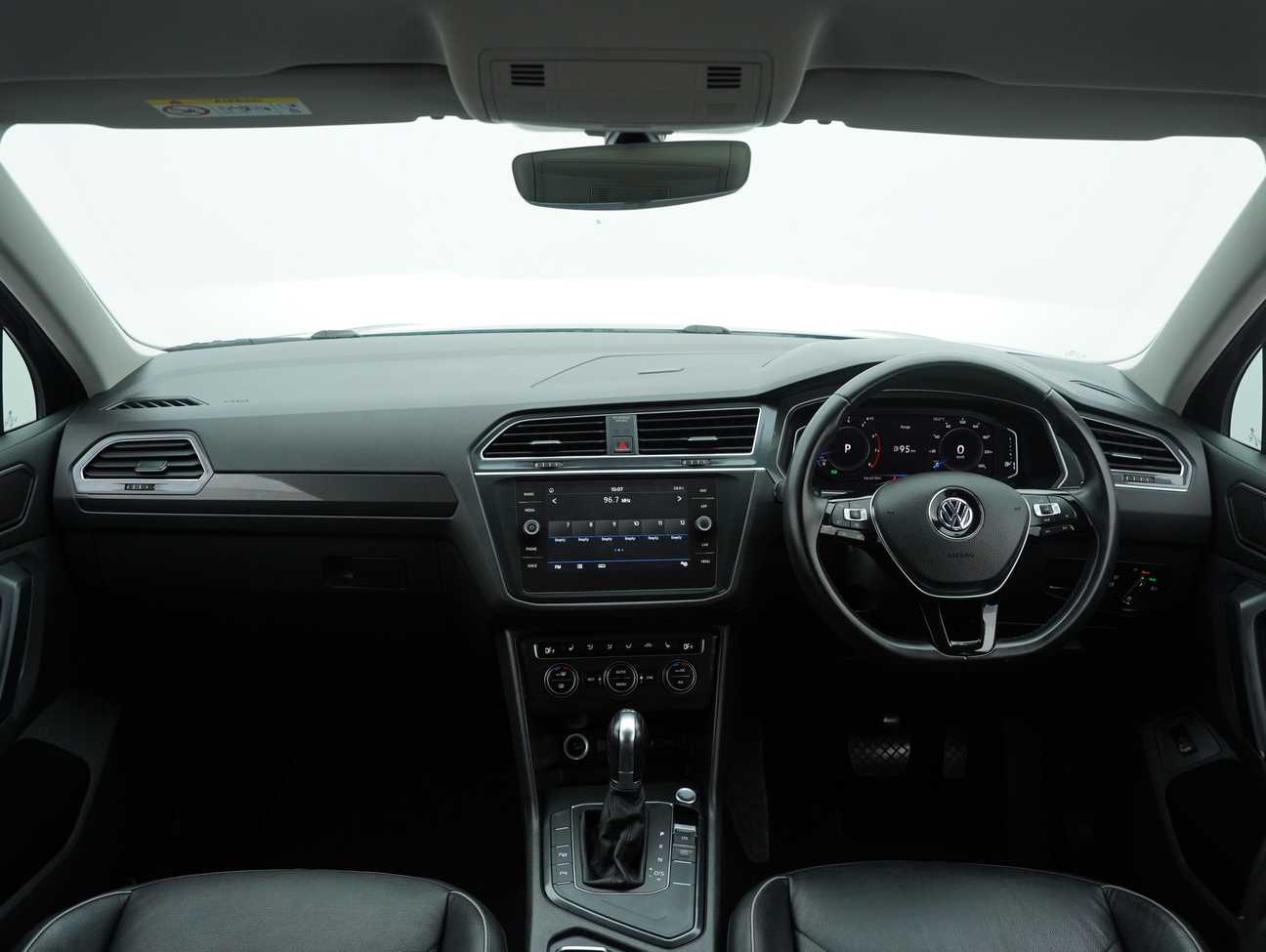 terpakai 2019 Volkswagen Tiguan 280 TSI Highline 1.4