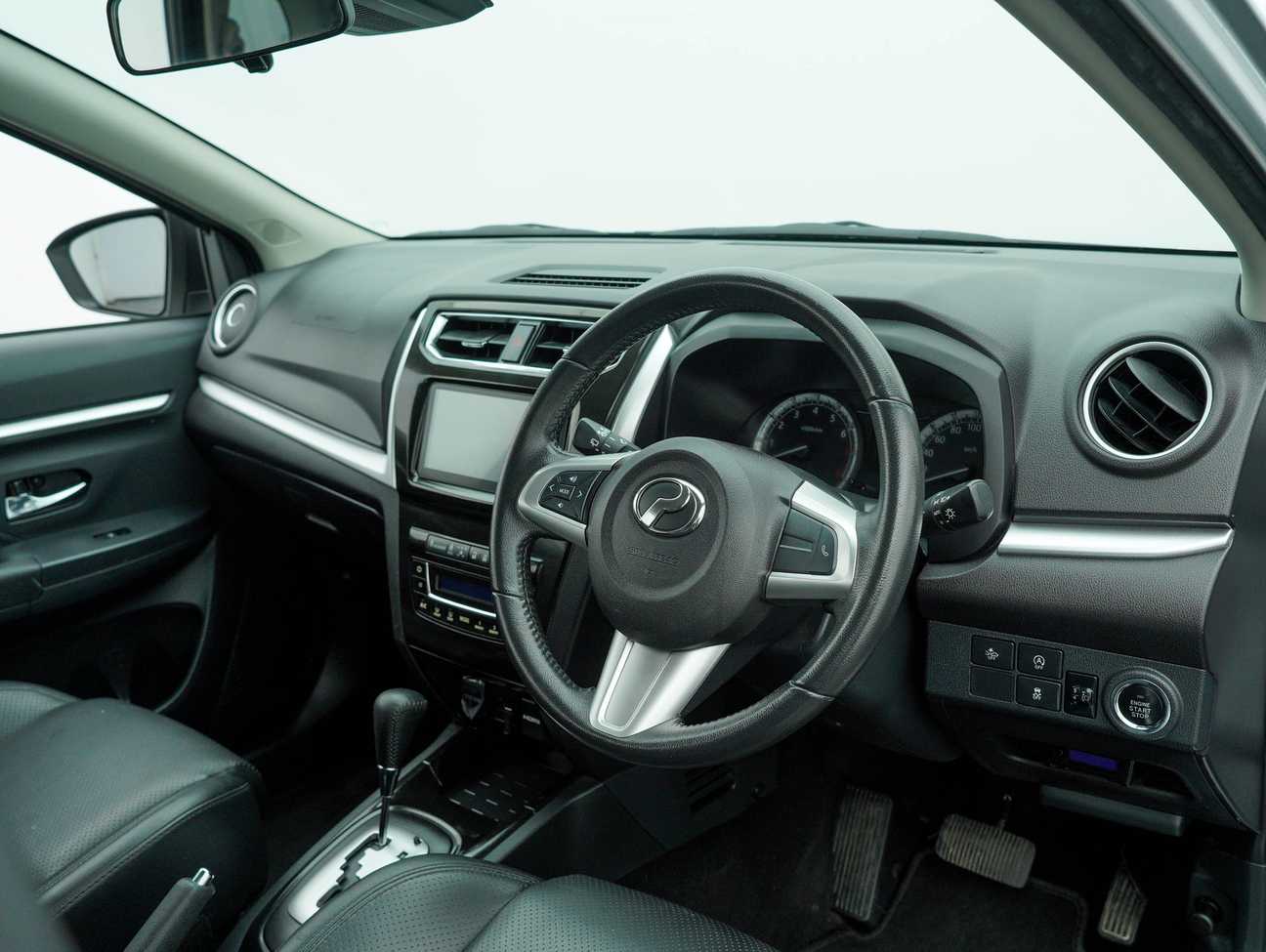 terpakai 2022 Perodua Aruz AV 1.5