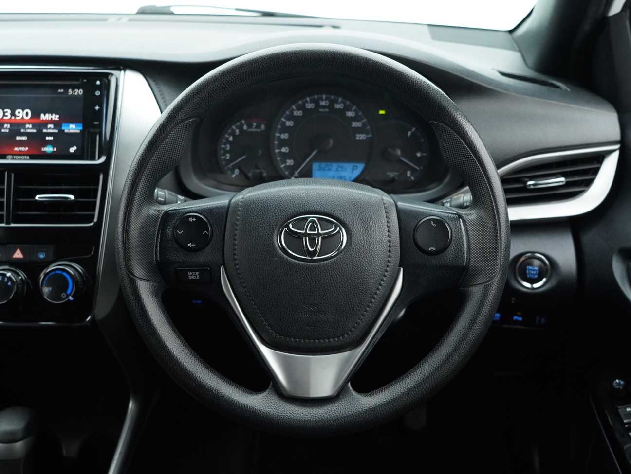 terpakai 2020 Toyota Yaris E 1.5