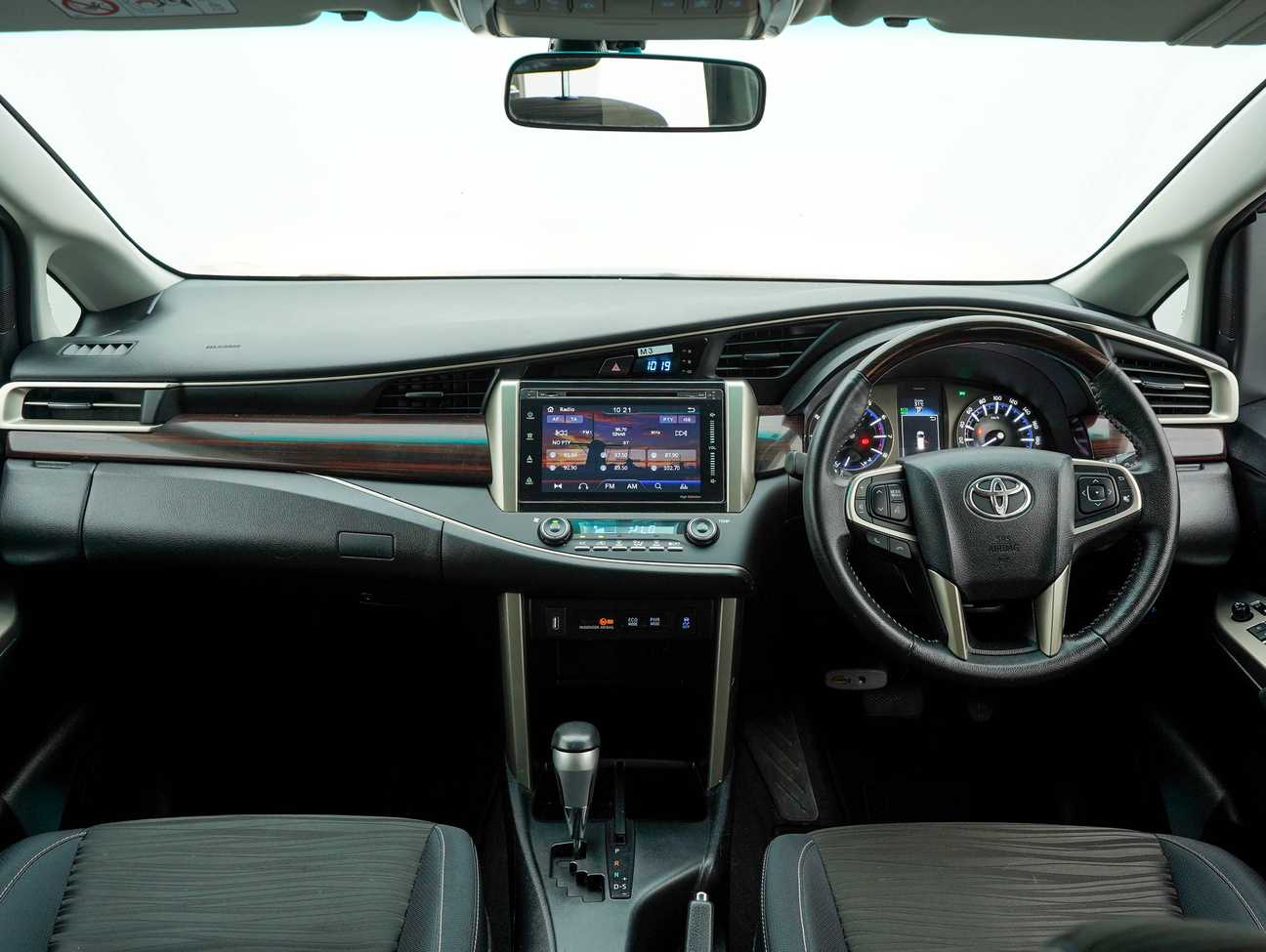 used 2017 Toyota INNOVA G 2.0