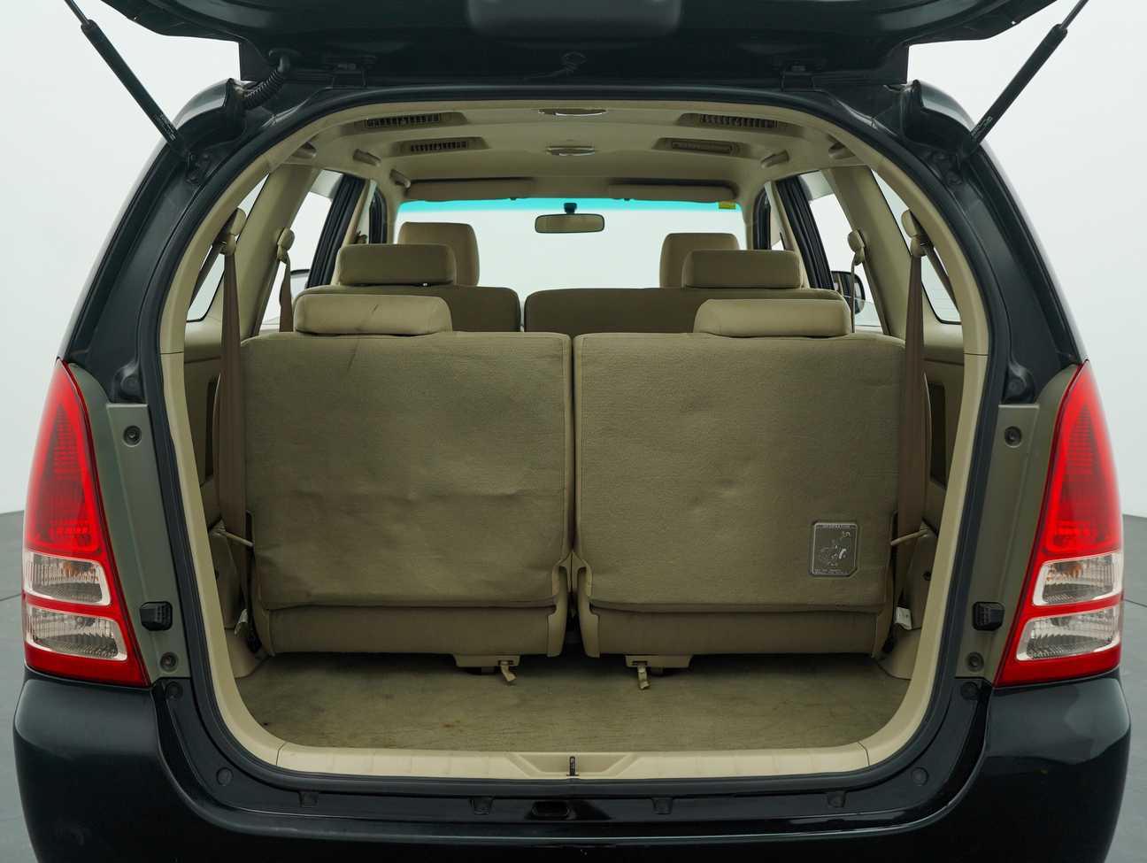 used 2007 Toyota Innova E 2.0