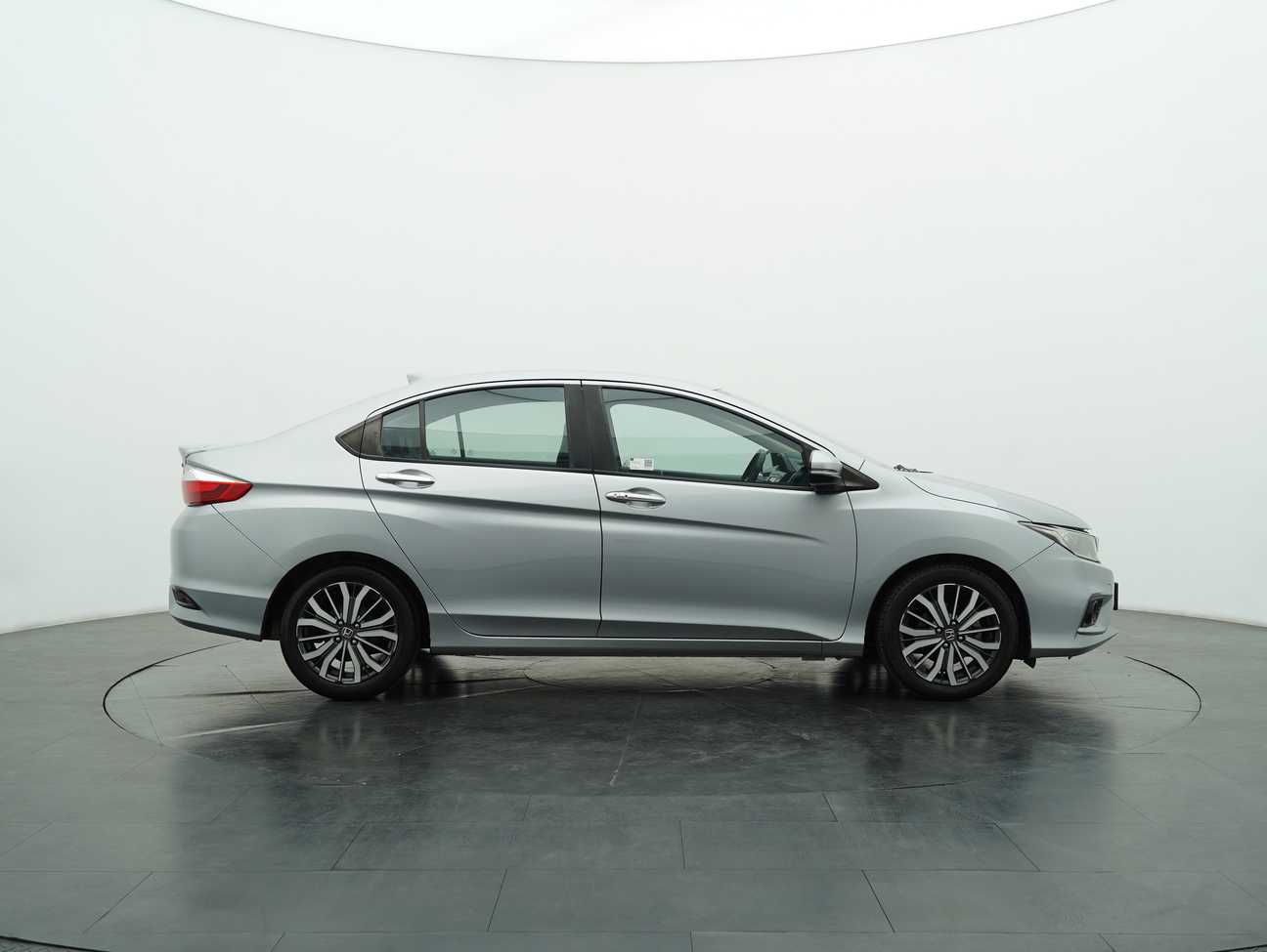 used 2017 Honda City V i-VTEC 1.5
