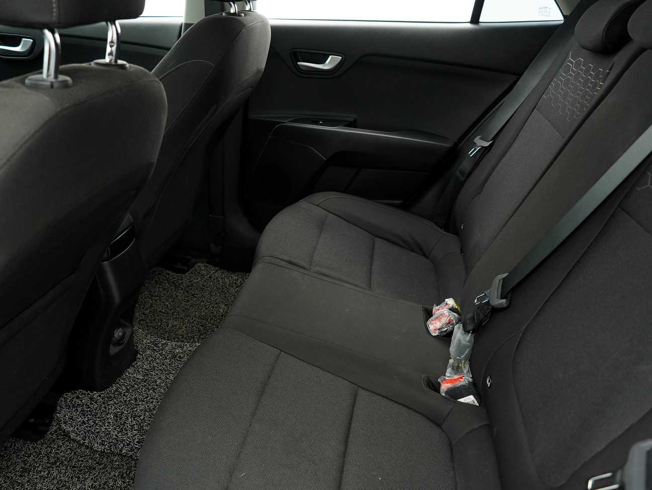 terpakai 2018 Kia Rio  1.4