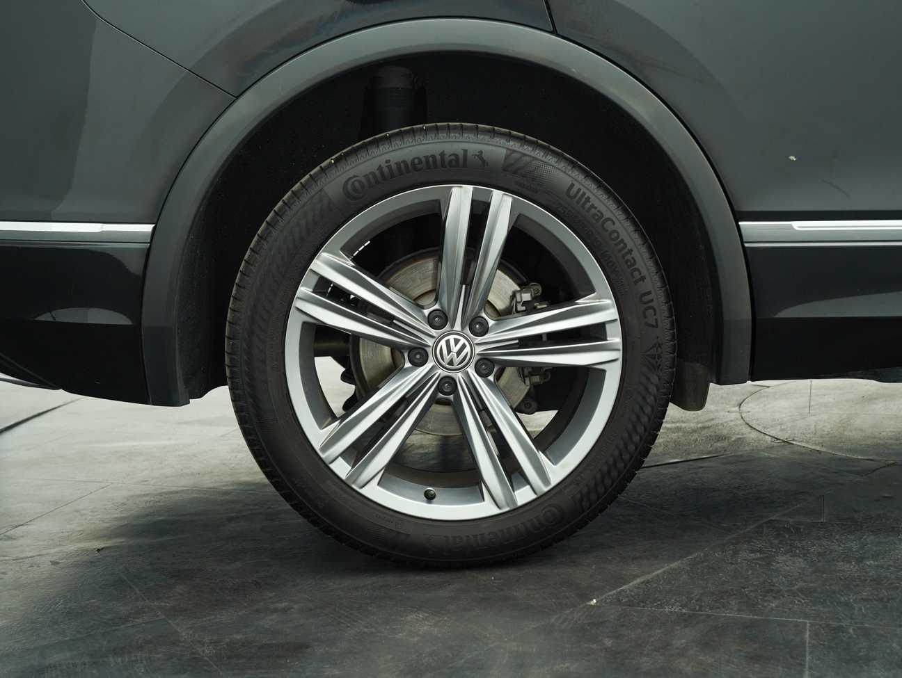 used 2021 Volkswagen Tiguan Allspace R-Line 4MOTION 2.0