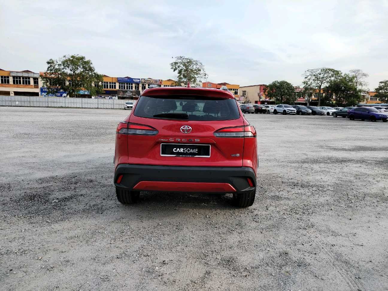 terpakai 2023 Toyota Corolla Cross V 1.8