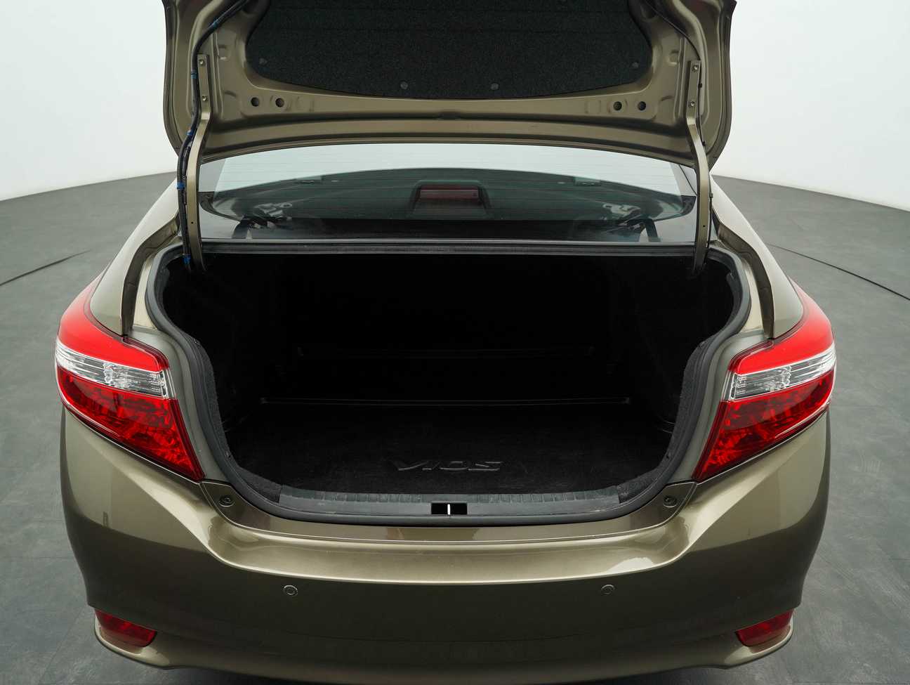 used 2015 Toyota Vios J 1.5