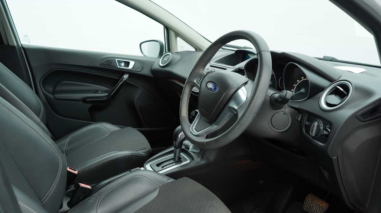 terpakai 2014 Ford FIESTA SPORT 1.0