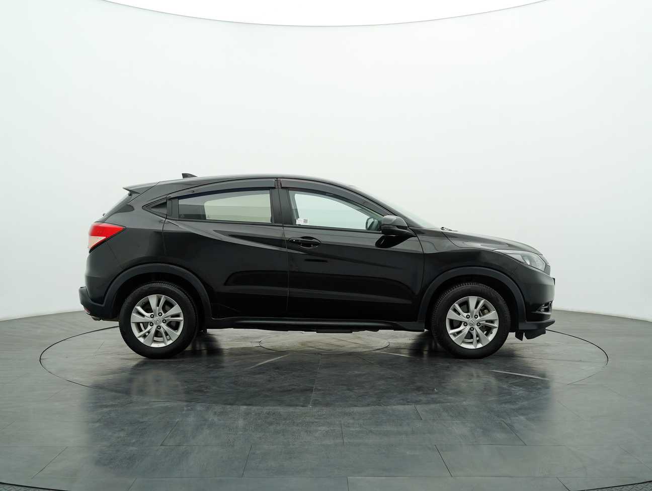 terpakai 2015 Honda HR-V i-VTEC E 1.8
