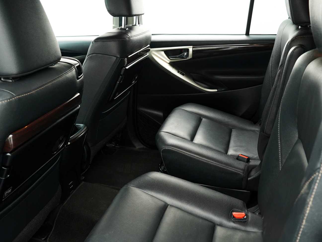 used 2021 Toyota Innova X 2.0