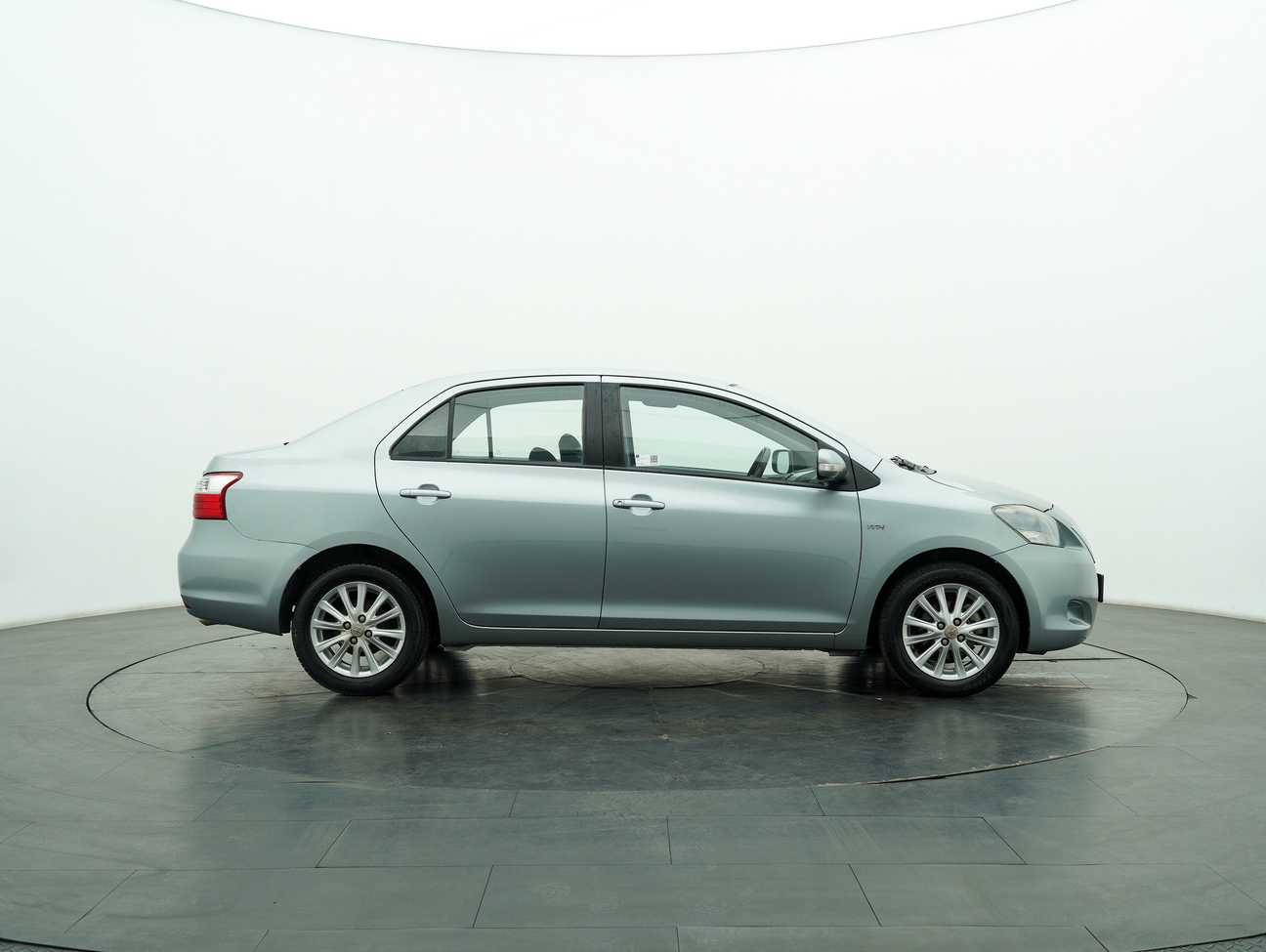 terpakai 2013 Toyota Vios E 1.5