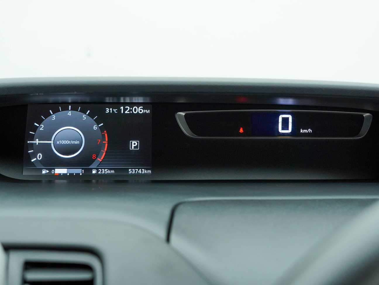 terpakai 2018 Nissan Serena S-Hybrid High-Way Star Premium 2.0