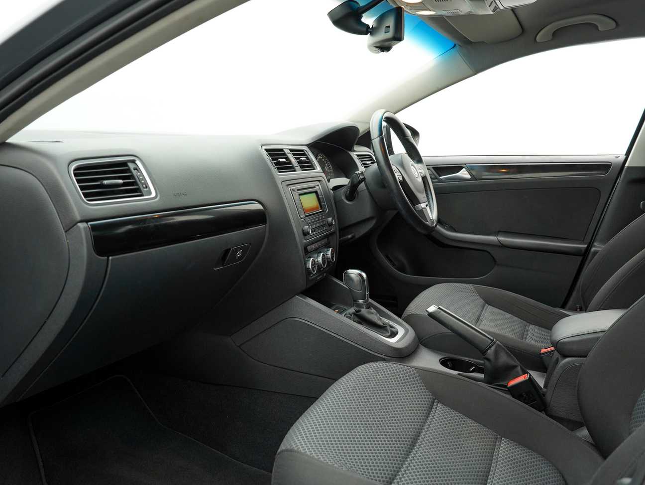 terpakai 2014 Volkswagen Jetta TSI 1.4