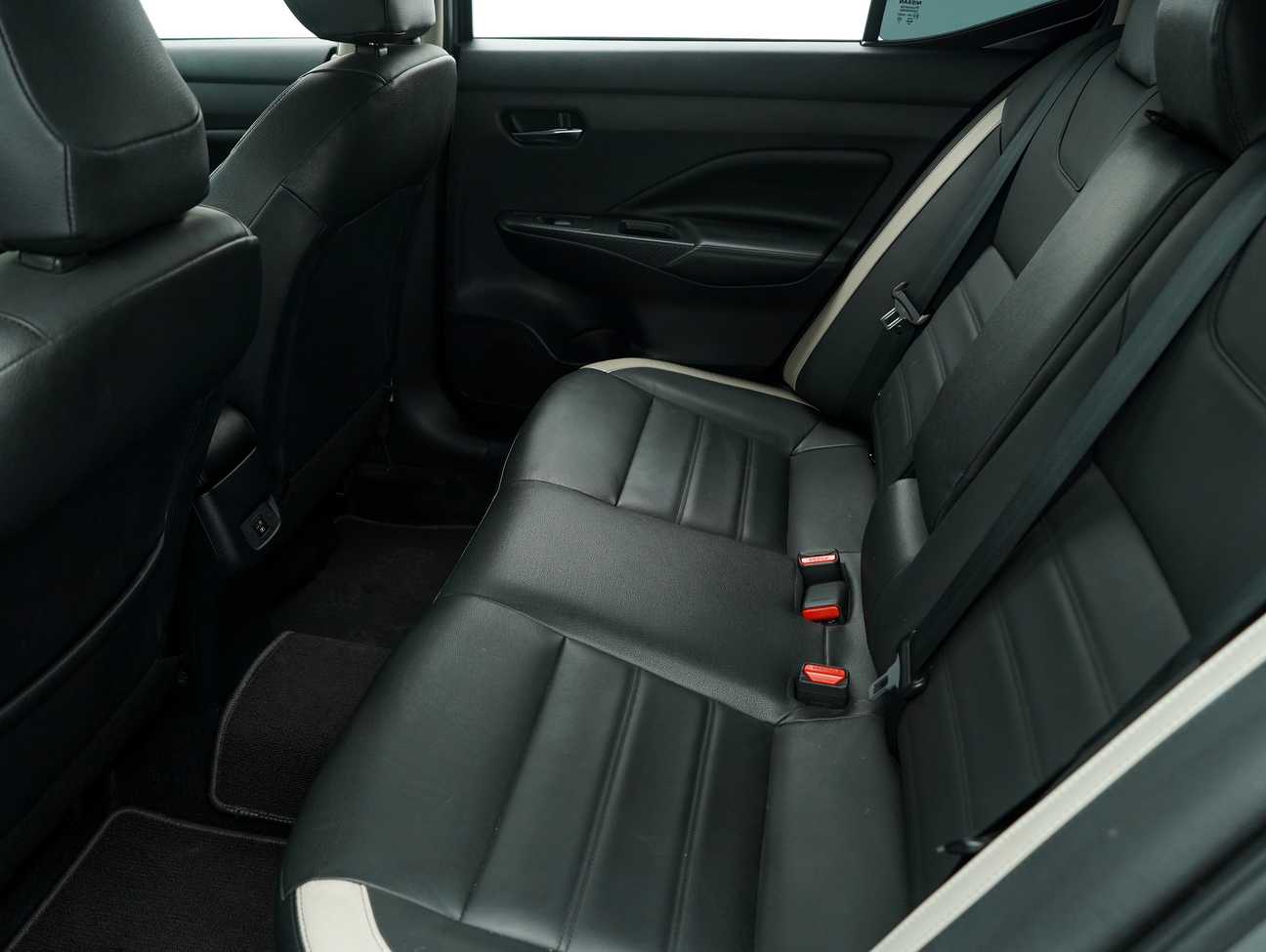 used 2021 Nissan Almera VLT 1.0