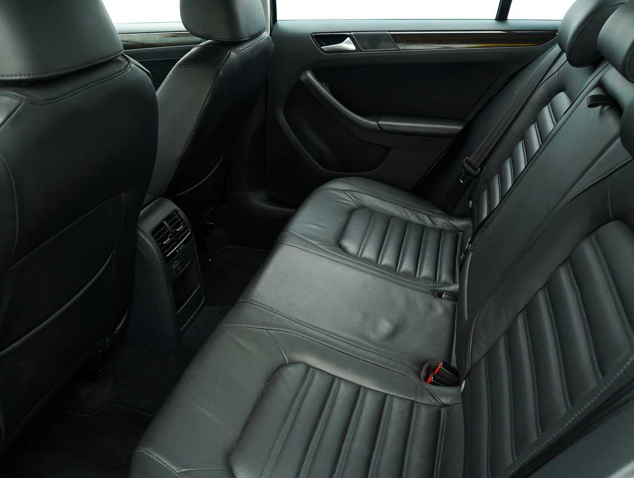 terpakai 2018 Volkswagen JETTA TSI HIGHLINE (CKD) 1.4