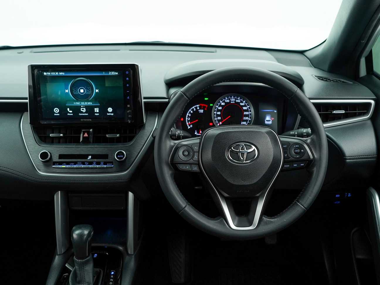 used 2022 Toyota Corolla Cross V 1.8