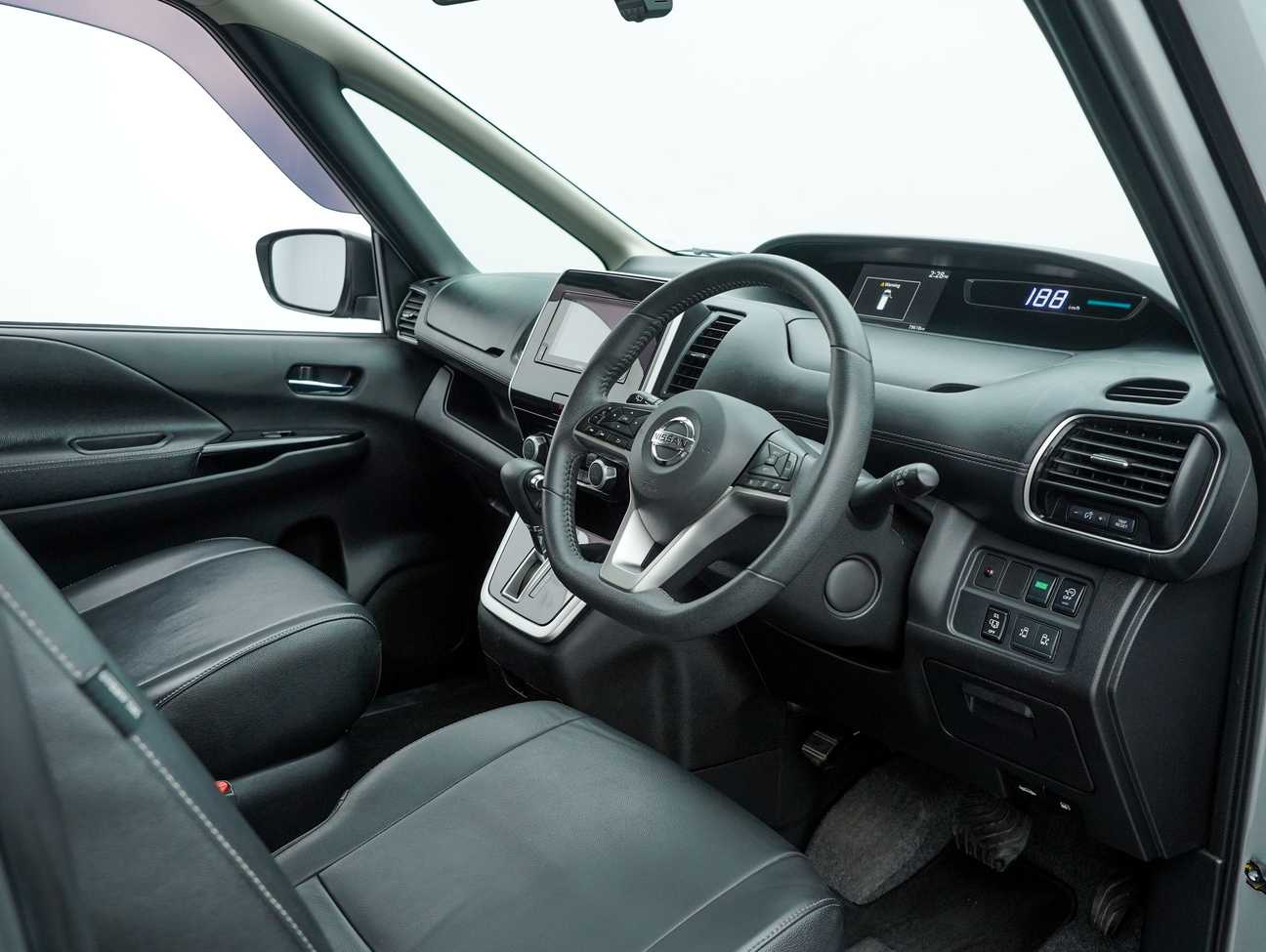 terpakai 2020 Nissan Serena S-Hybrid High-Way Star Premium 2.0