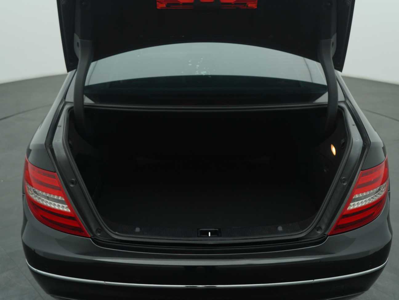 used 2013 Mercedes-Benz C250 Avantgarde CGI 1.8