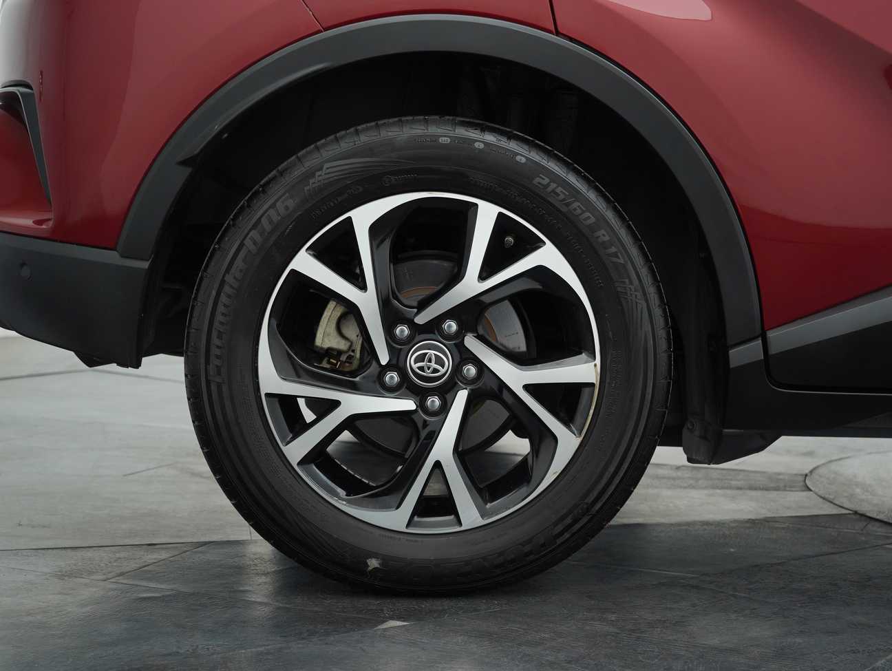 used 2018 Toyota C-HR  1.8