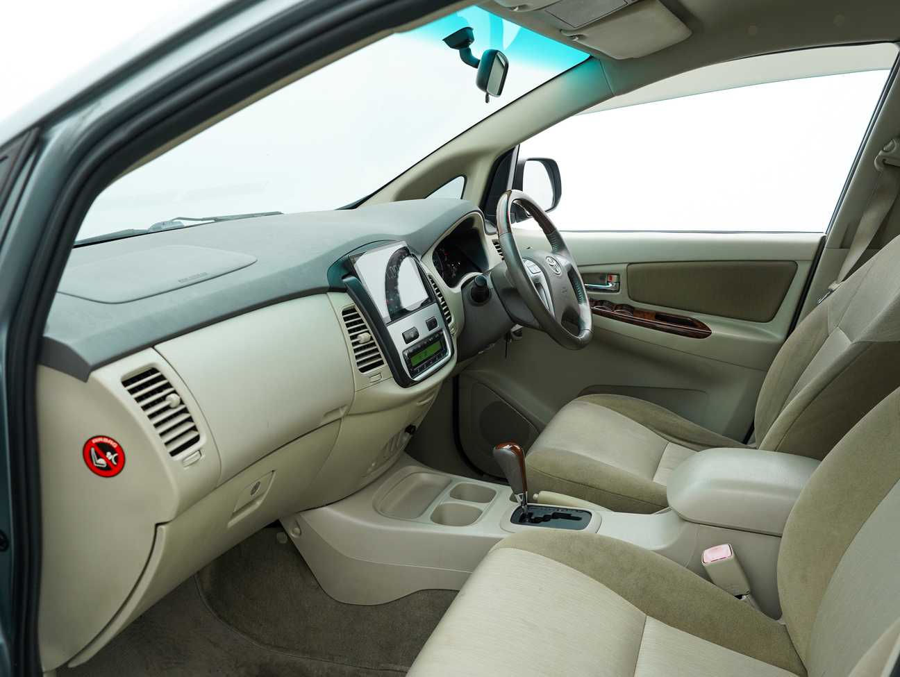 used 2014 Toyota Innova G 2.0