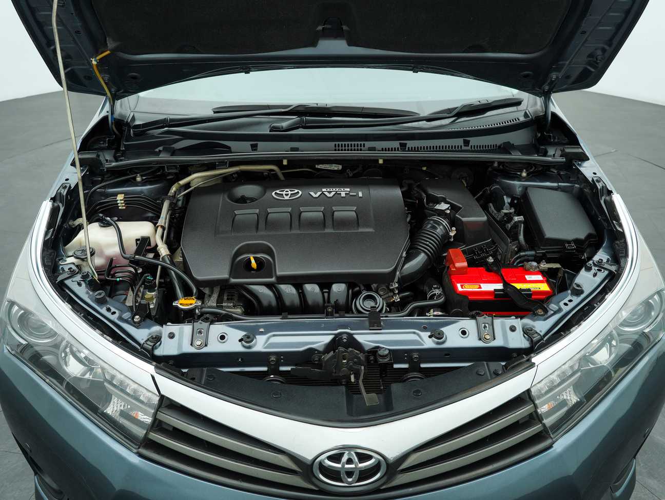 used 2014 Toyota Corolla Altis V 2.0