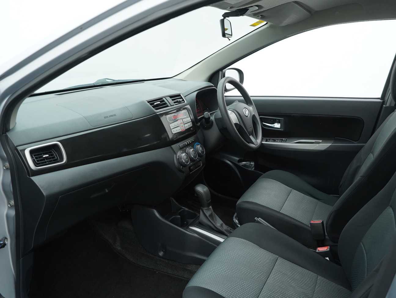 terpakai 2017 Perodua Bezza X Premium 1.3