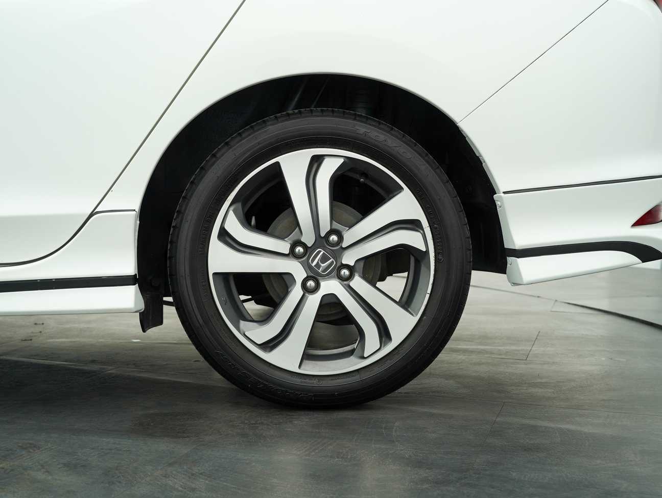 used 2015 Honda City V 1.5