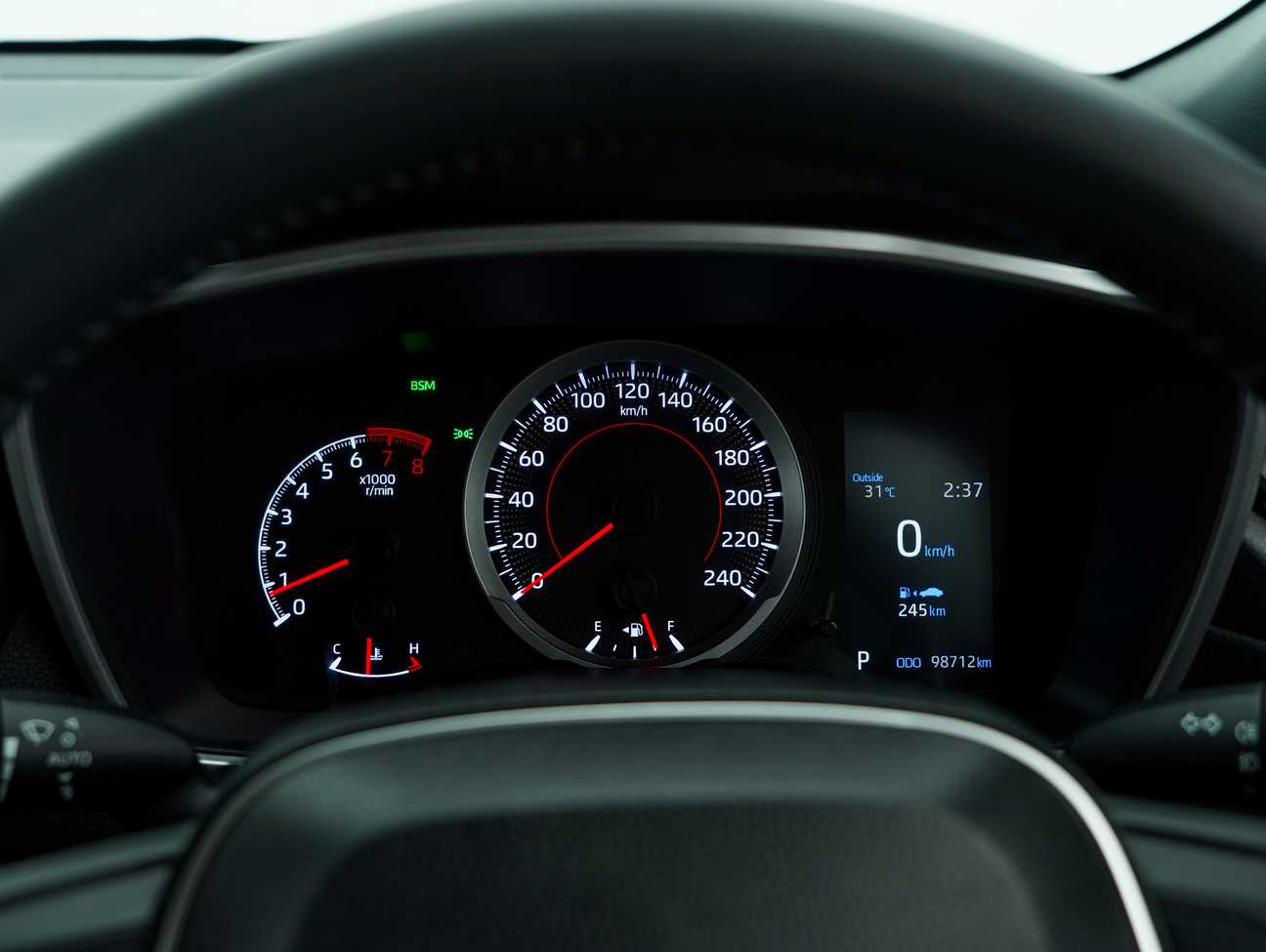 used 2022 Toyota Corolla Cross V 1.8