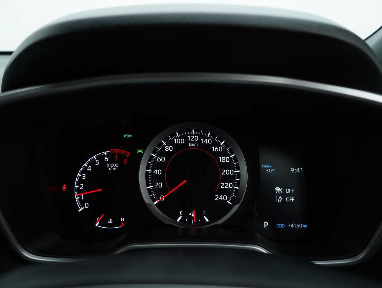 terpakai 2022 Toyota Corolla Cross V 1.8