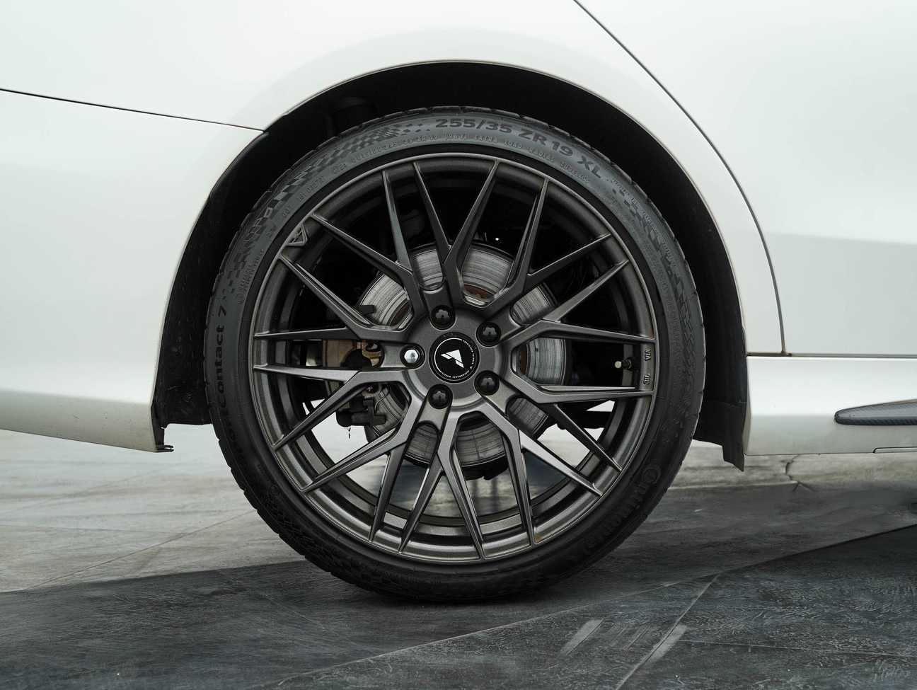 terpakai 2018 Mercedes-Benz C300 Avantgarde AMG Line 2.0