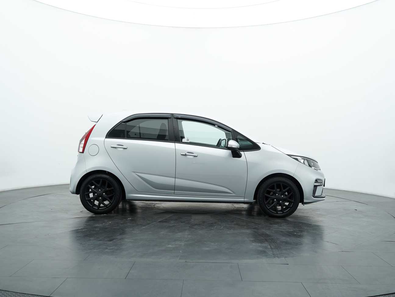 used 2022 Proton Iriz Executive 1.6
