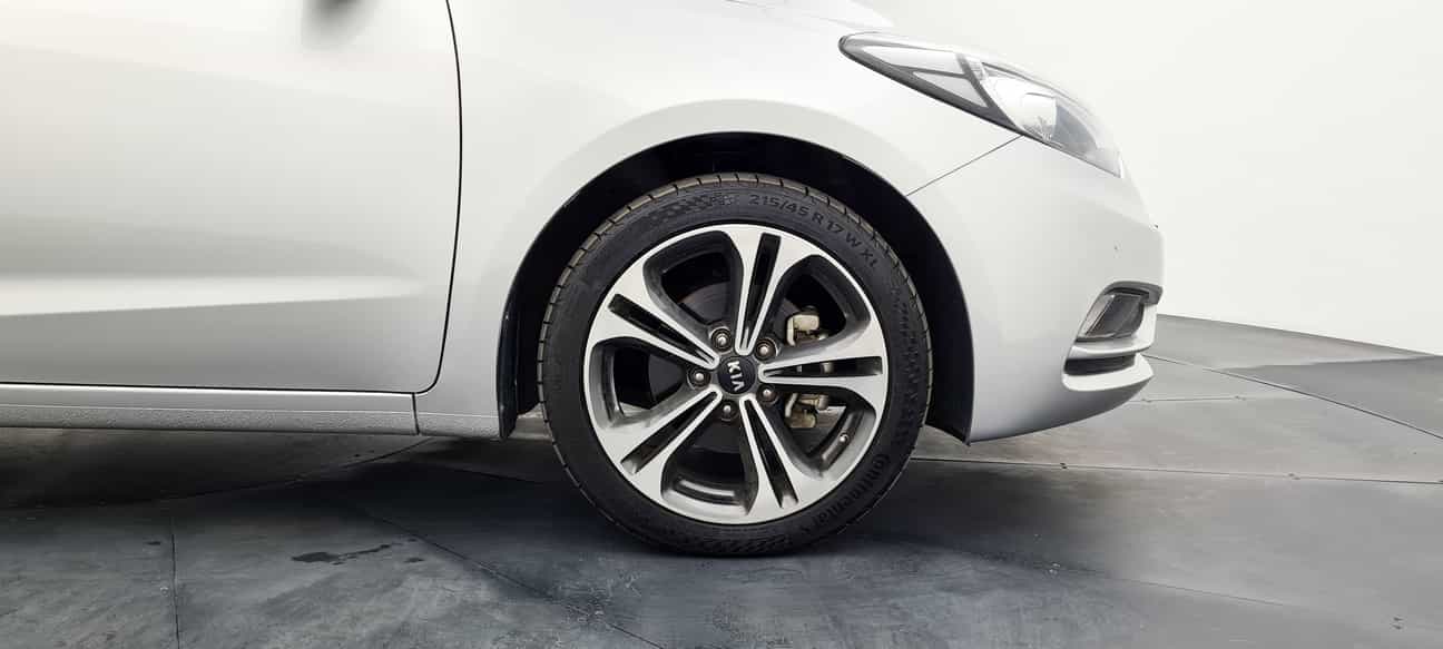 terpakai 2016 Kia CERATO YD 1.6