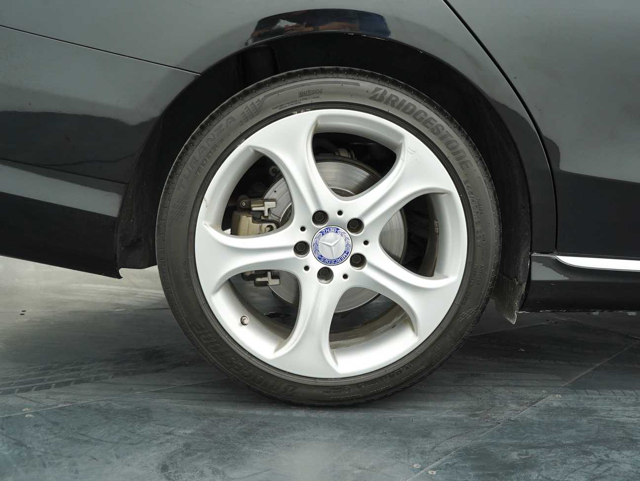 terpakai 2017 Mercedes-Benz C 200 2.0