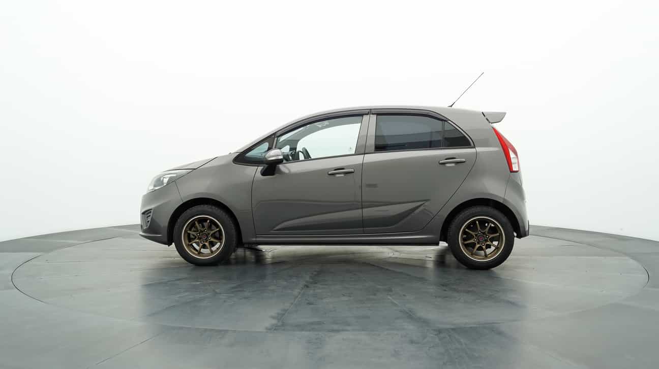used 2014 Proton IRIZ STANDARD 1.3