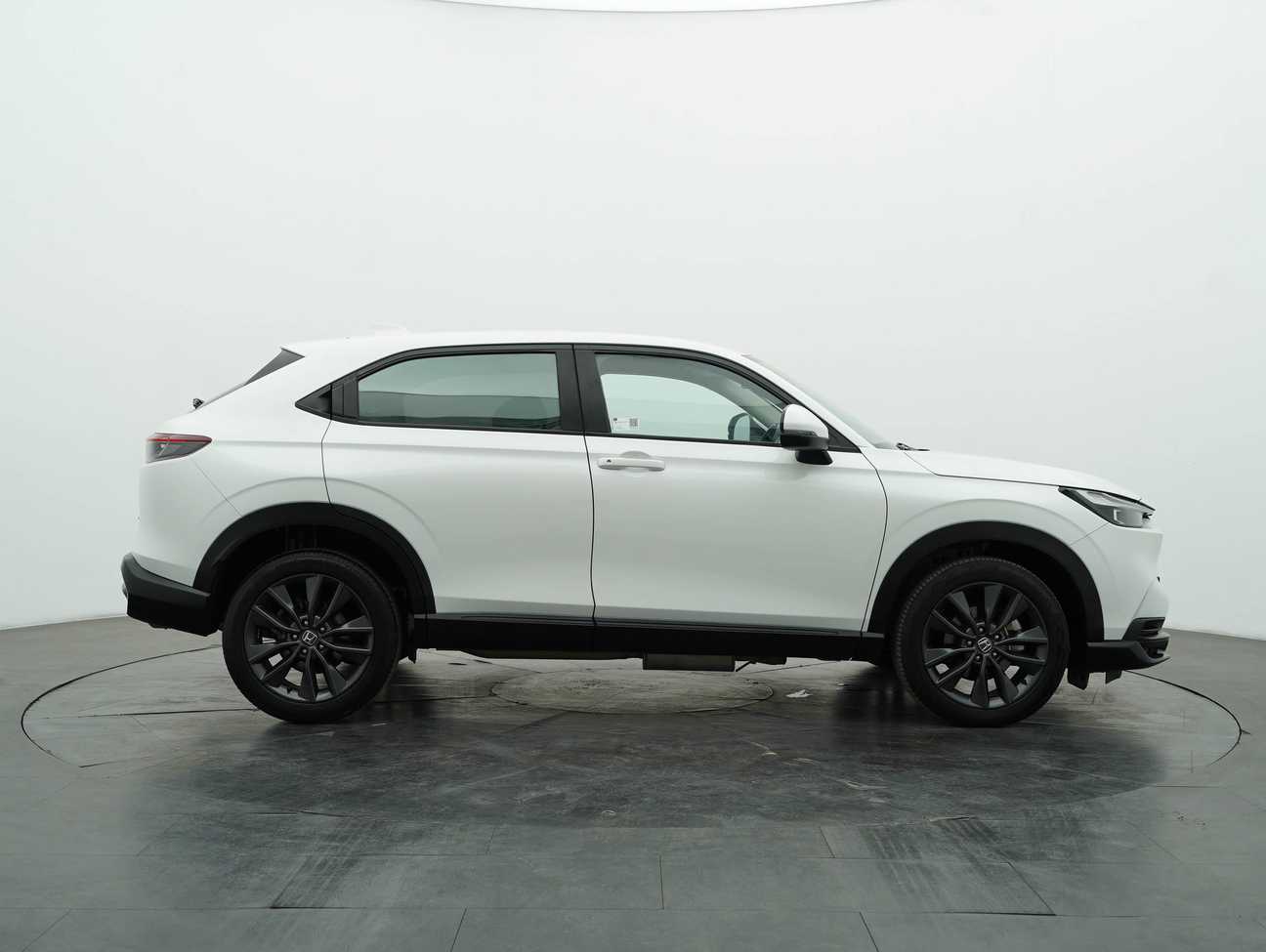 terpakai 2023 Honda HR-V V 1.5