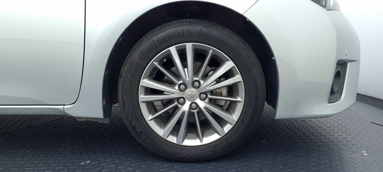 used 2015 Toyota COROLLA ALTIS G 1.8