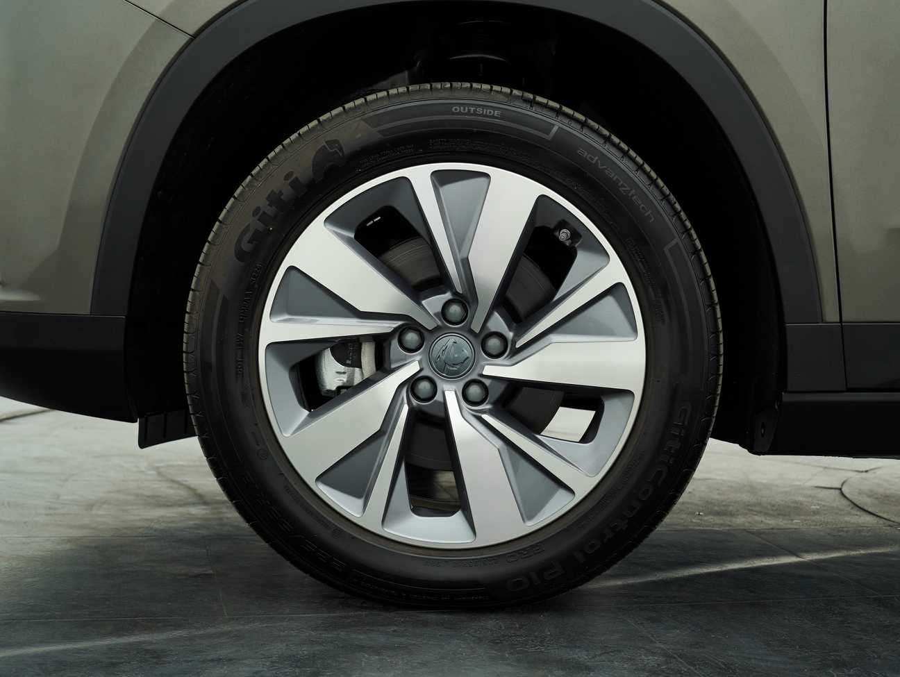 used 2024 Proton X90 Executive 1.5