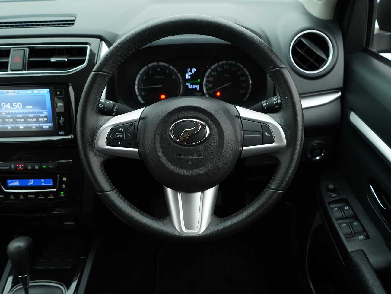 terpakai 2023 Perodua Aruz AV 1.5