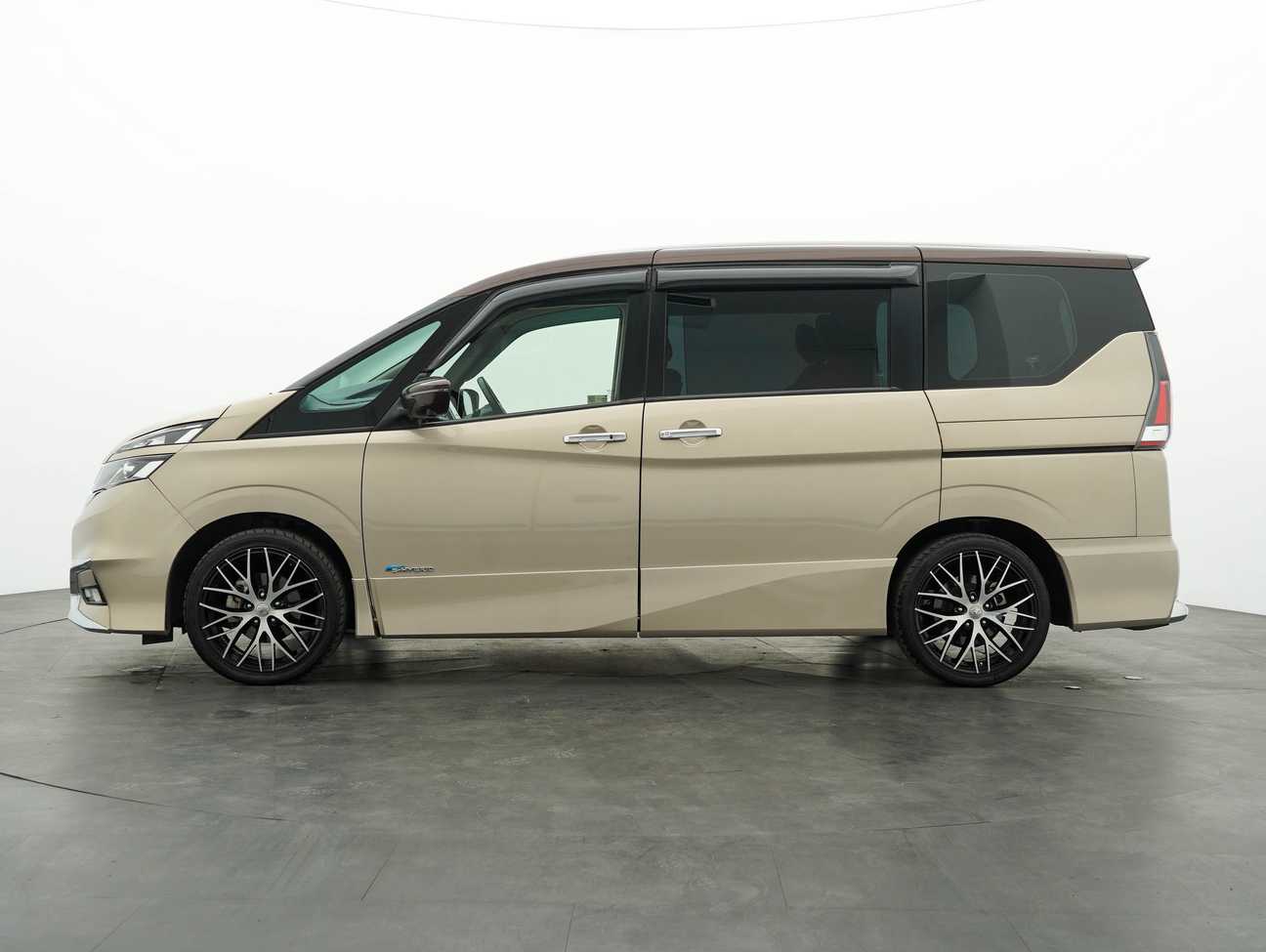 used 2019 Nissan Serena S-Hybrid High-Way Star 2.0